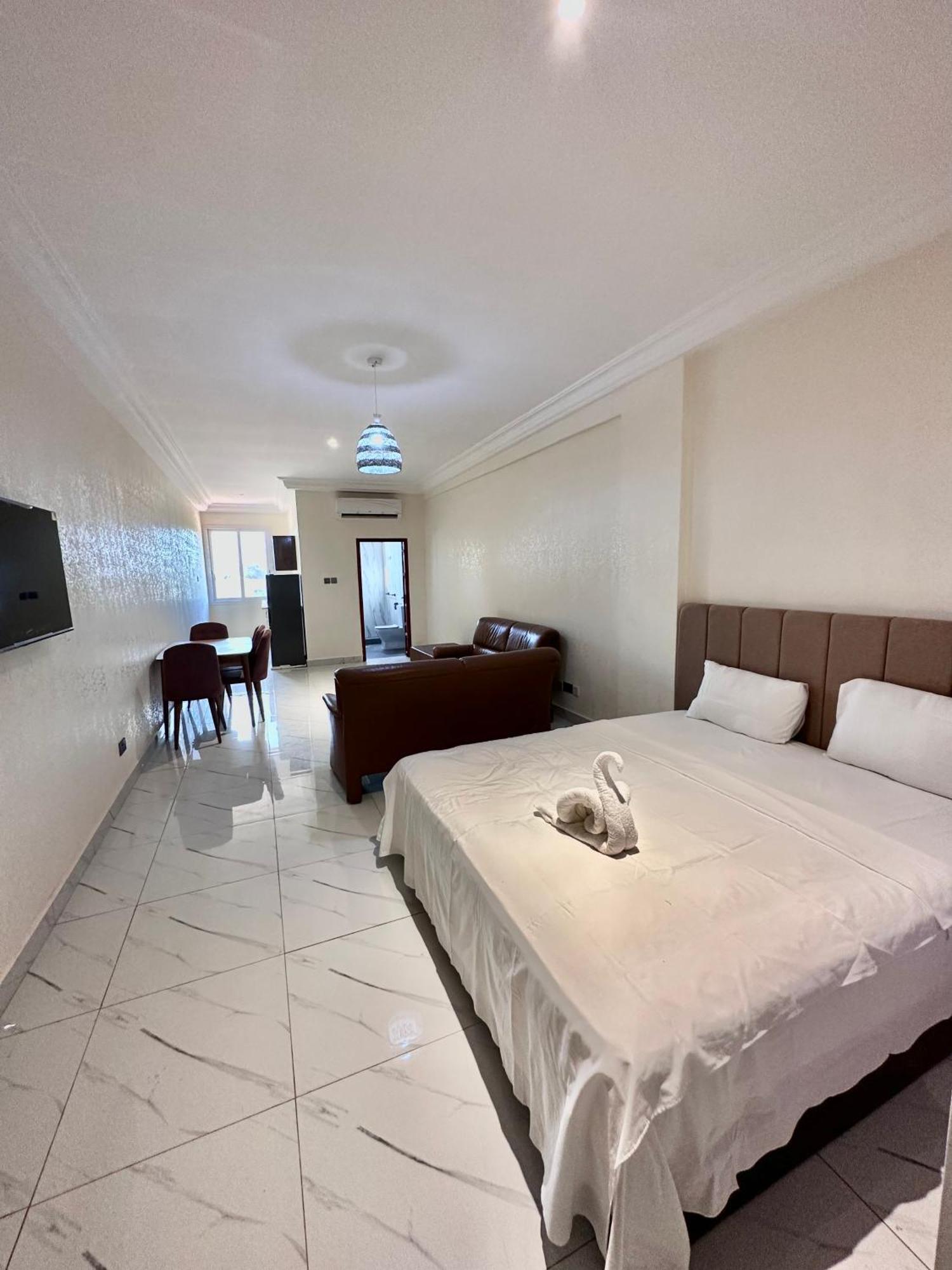 Apartments Plaza Hotel 콜롤리 외부 사진
