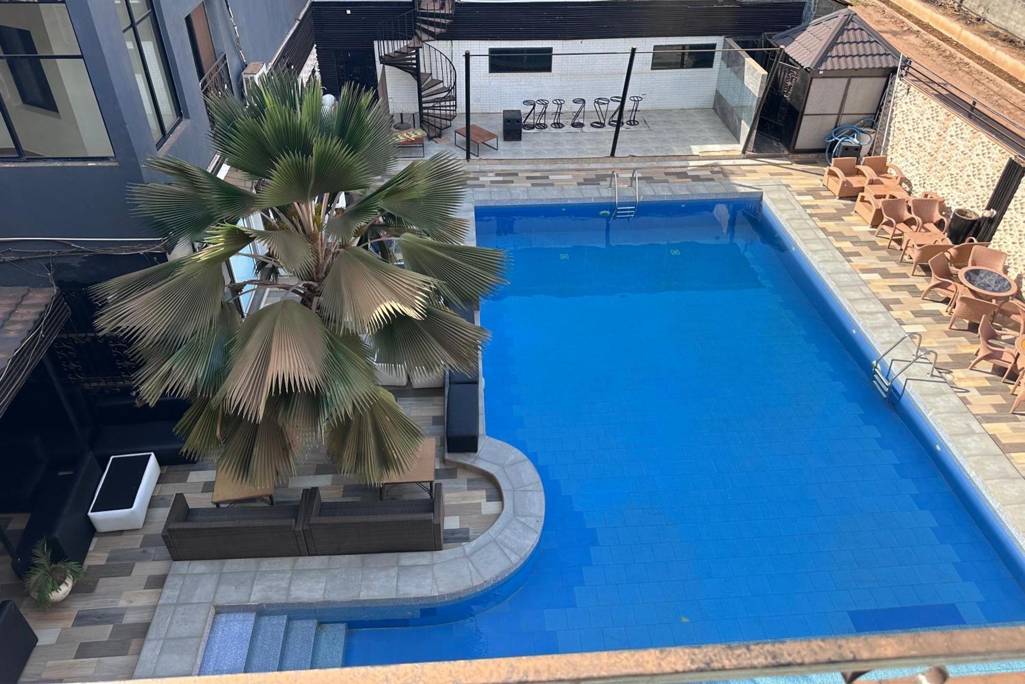 Apartments Plaza Hotel 콜롤리 외부 사진